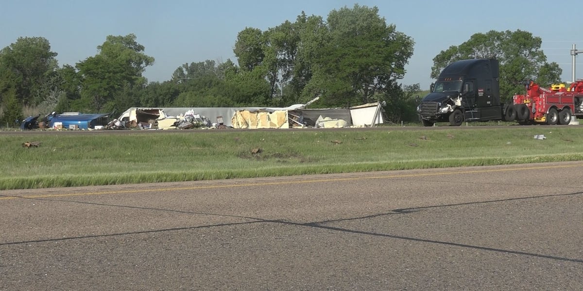 Nebraska State Patrol investigate semi crash near North Platte