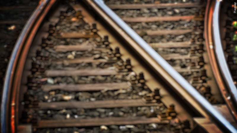 Man struck by train in Minot